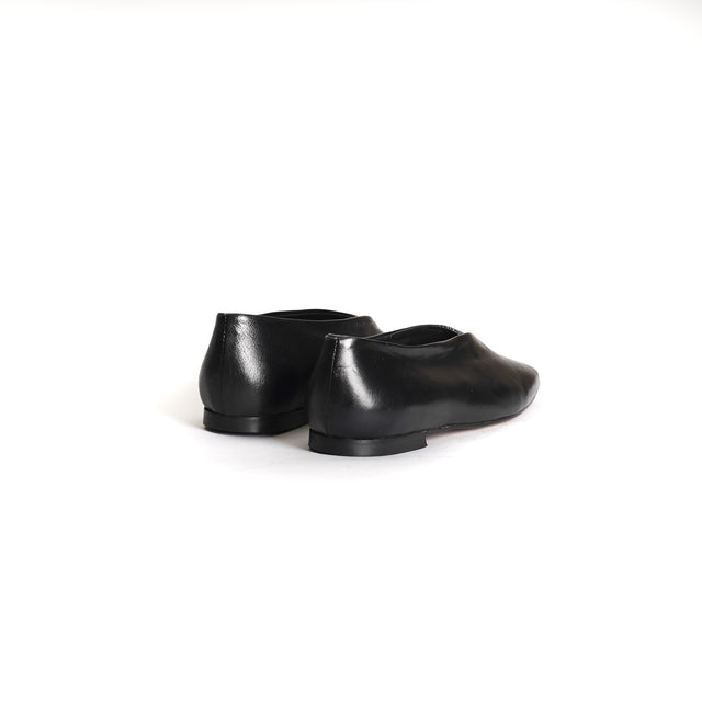 Divine follies-Square toe ballerina - black