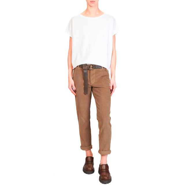 Zeroassoluto-Pantalone LOIS chino velluto millerighe elasticizzato - camel