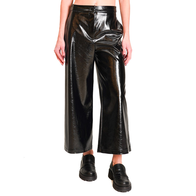 Motel-leatherette trousers - black