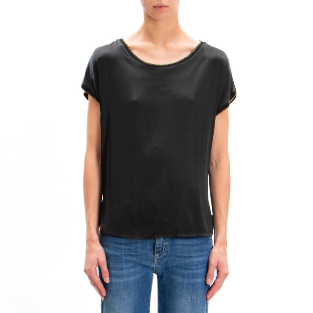 Motel-Blusa in satin mezza manica bordi lurex - nero