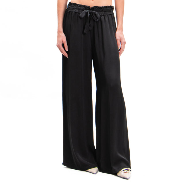 Motel-Pantalone in satin con coulisse - nero