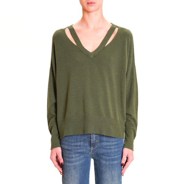 Motel-Maglia scollo v cut out - militare