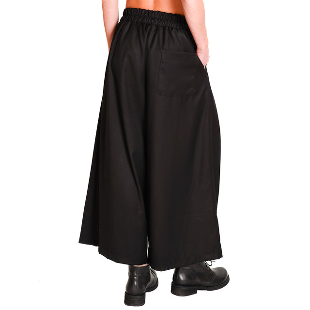 Souvenir-Pleated elastic back skirt - black