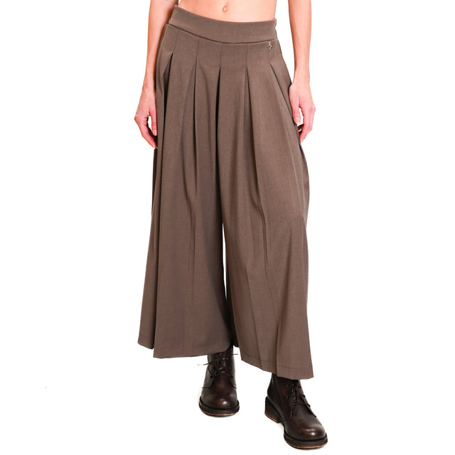 Souvenir-Pleated elastic back skirt - hazelnut