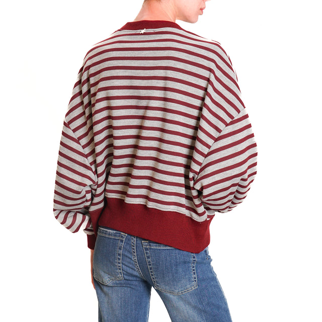 Souvenir-Striped Sweatshirt with Pins - Wine/Grey