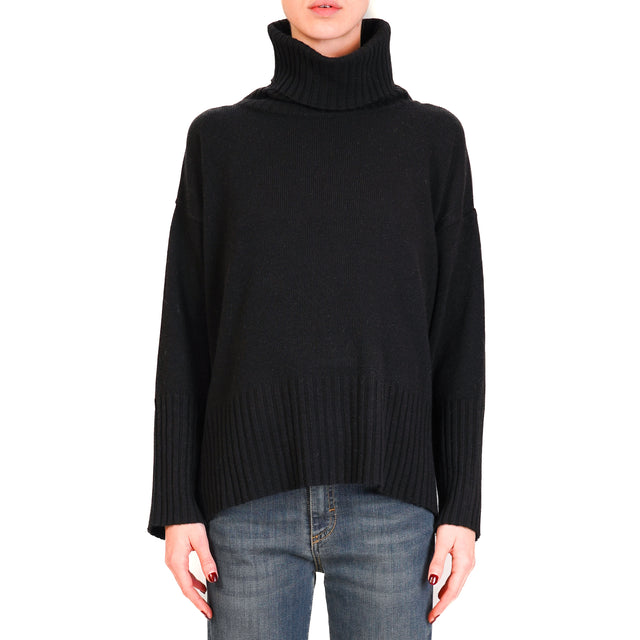 Tensione in-Maglia collo alto misto cashmere - nero