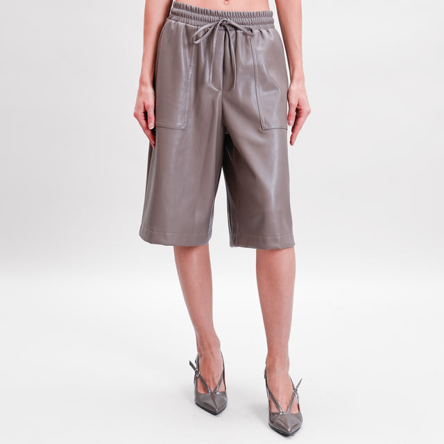 Tension in-Bermuda faux leather elastic waist - mud