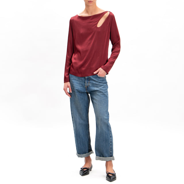 Tensione in-Blusa cut out in satin elasticizzato - rouge