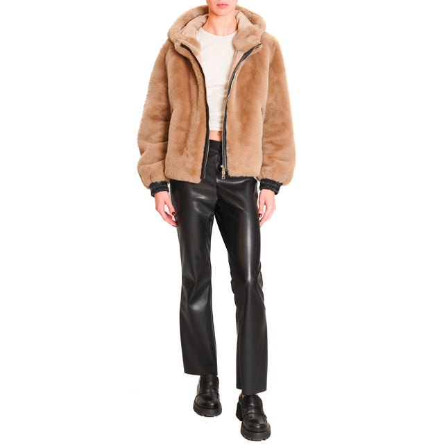 Tension in-Bomber faux fur with hood - honey