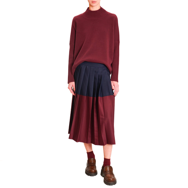 Tension in-Two-tone pleated skirt - blue/burgundy