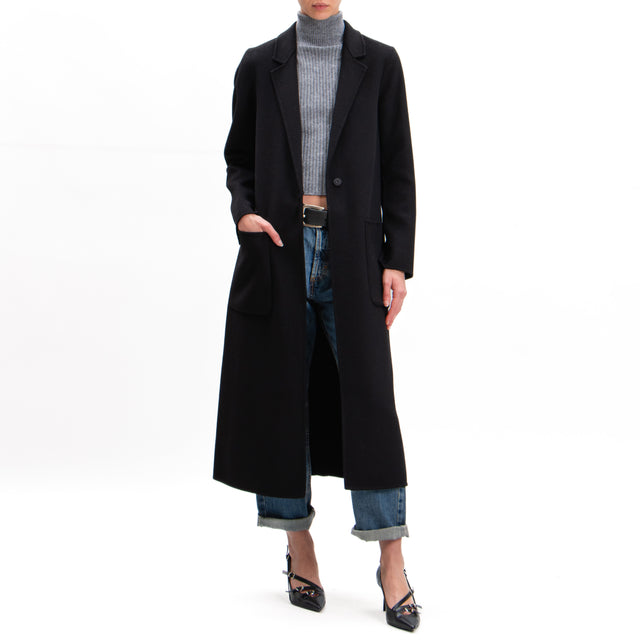 Vicolo-Handmade coat mixed wool with back slit - black