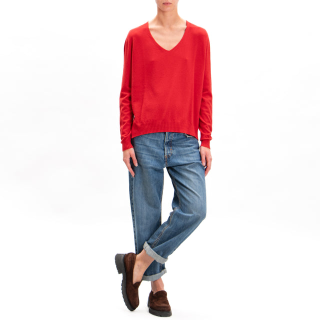 Zeroassoluto-V-neck sweater with side slits - red