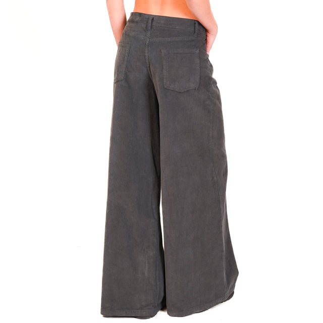 Zeroassoluto-Pantalone LANY wide leg velluto millerighe elasticizzato  - piombo