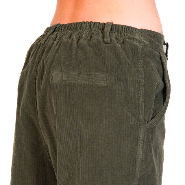 Zeroassoluto-Pantalone LORY velluto millerighe elasticizzato - verde bosco