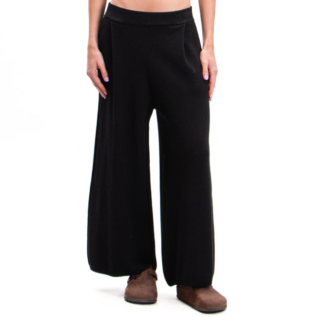 Zeroassoluto-Pants in knitted fabric with pleats - black