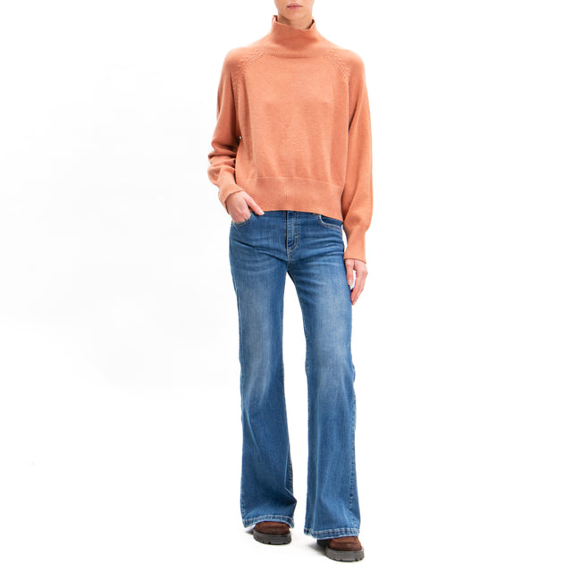 Zeroassoluto-Mounted neck sweater - cinnamon